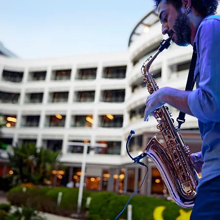 ホテル Tui Blue Grand Azur マルマリス